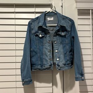 Old Navy Denim jacket
Youth Size XL (14-16)